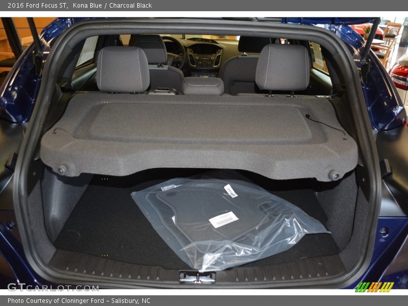 Kona Blue / Charcoal Black 2016 Ford Focus ST