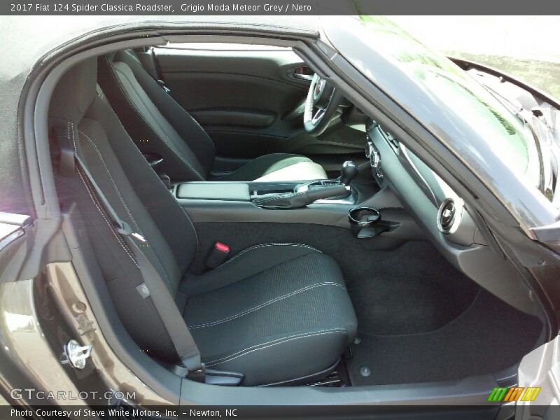 Front Seat of 2017 124 Spider Classica Roadster