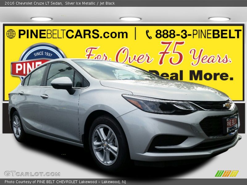 Silver Ice Metallic / Jet Black 2016 Chevrolet Cruze LT Sedan