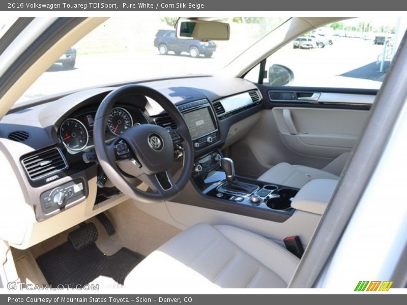 Pure White / Corn Silk Beige 2016 Volkswagen Touareg TDI Sport