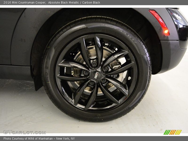 Absolute Black Metallic / Carbon Black 2016 Mini Countryman Cooper