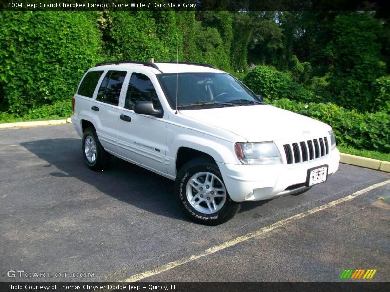 Stone White / Dark Slate Gray 2004 Jeep Grand Cherokee Laredo