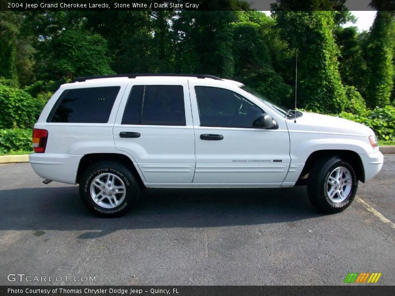Stone White / Dark Slate Gray 2004 Jeep Grand Cherokee Laredo