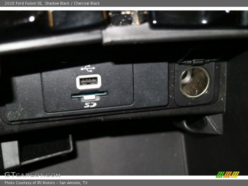 Shadow Black / Charcoal Black 2016 Ford Fusion SE