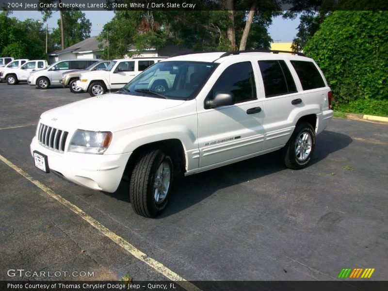 Stone White / Dark Slate Gray 2004 Jeep Grand Cherokee Laredo