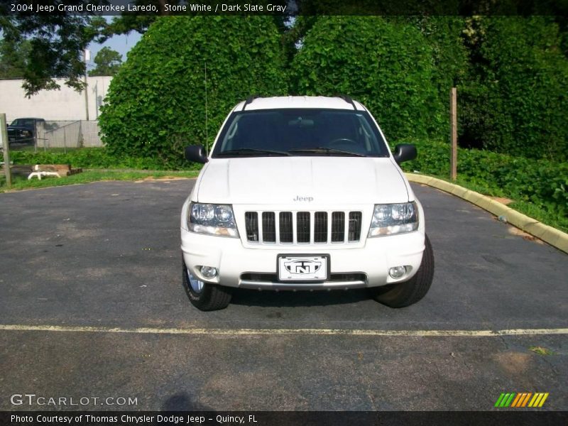 Stone White / Dark Slate Gray 2004 Jeep Grand Cherokee Laredo