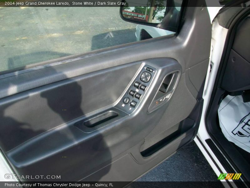 Stone White / Dark Slate Gray 2004 Jeep Grand Cherokee Laredo