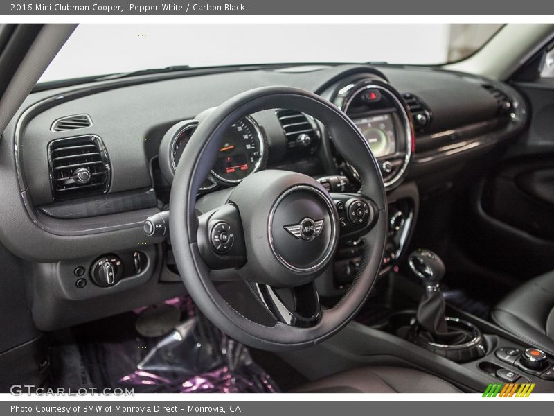 Pepper White / Carbon Black 2016 Mini Clubman Cooper