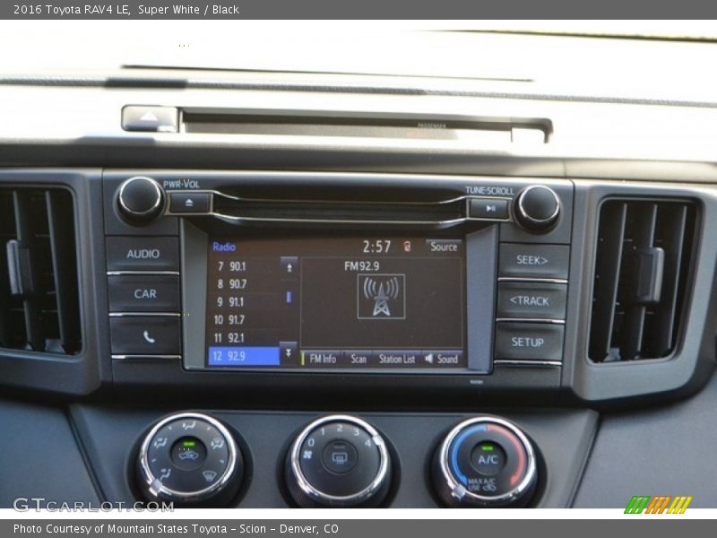 Super White / Black 2016 Toyota RAV4 LE