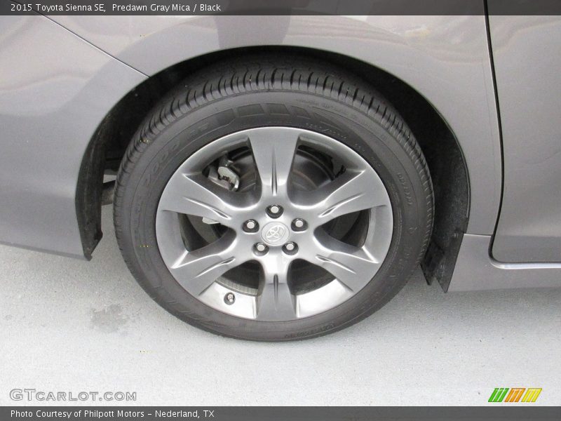 Predawn Gray Mica / Black 2015 Toyota Sienna SE
