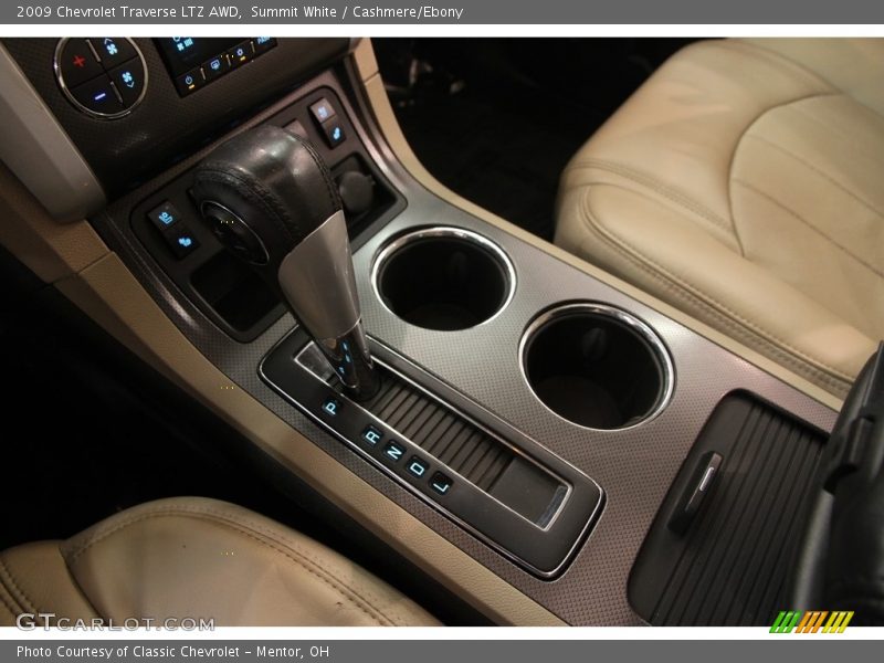 Summit White / Cashmere/Ebony 2009 Chevrolet Traverse LTZ AWD