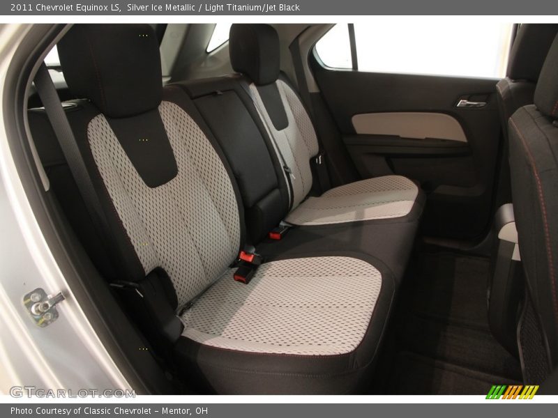 Silver Ice Metallic / Light Titanium/Jet Black 2011 Chevrolet Equinox LS