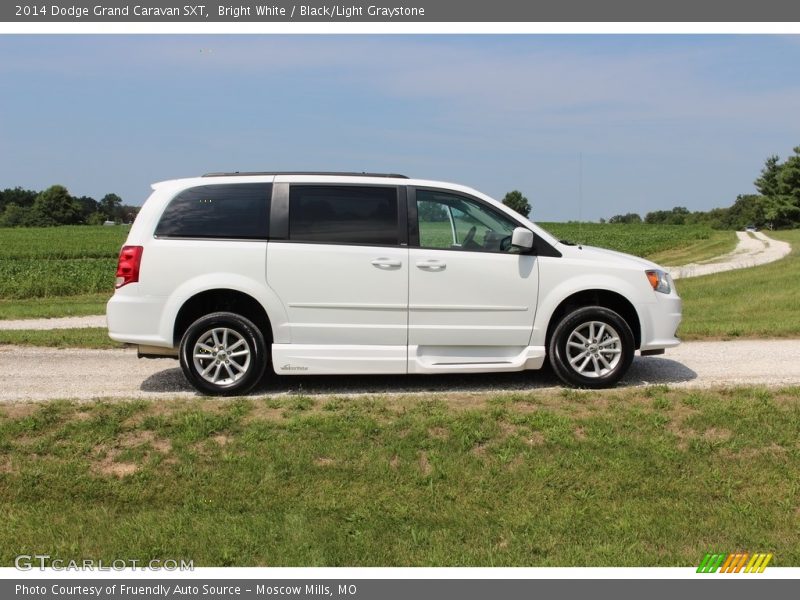 Bright White / Black/Light Graystone 2014 Dodge Grand Caravan SXT