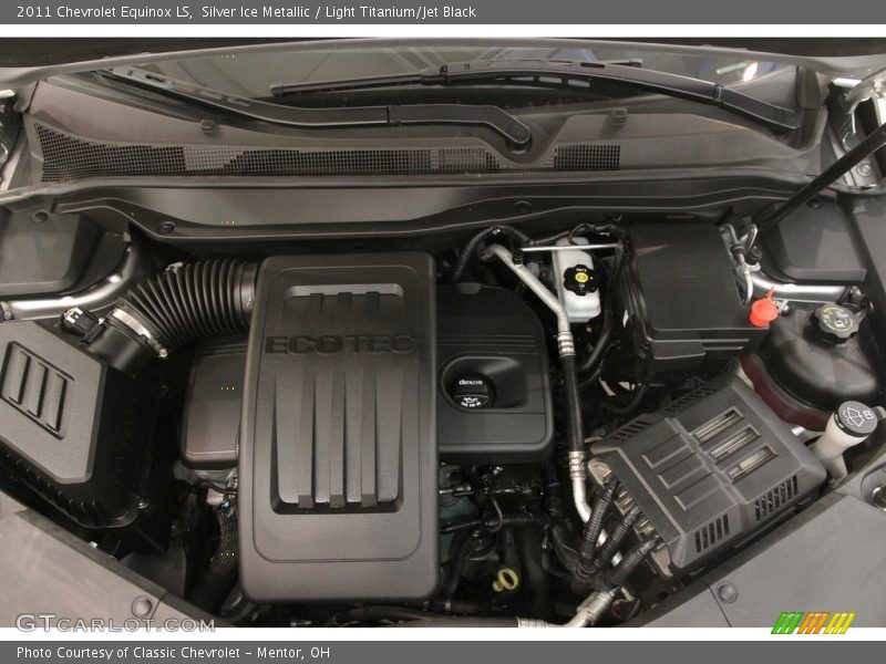 Silver Ice Metallic / Light Titanium/Jet Black 2011 Chevrolet Equinox LS