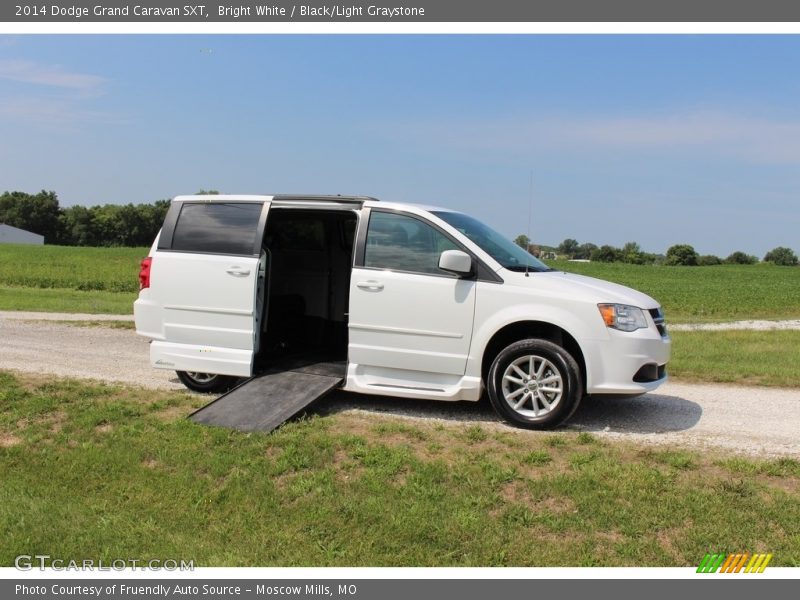 Bright White / Black/Light Graystone 2014 Dodge Grand Caravan SXT