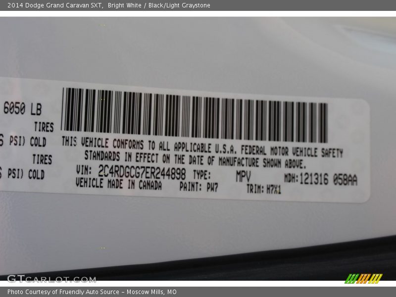 Bright White / Black/Light Graystone 2014 Dodge Grand Caravan SXT