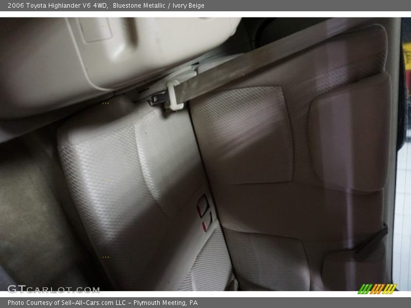 Bluestone Metallic / Ivory Beige 2006 Toyota Highlander V6 4WD