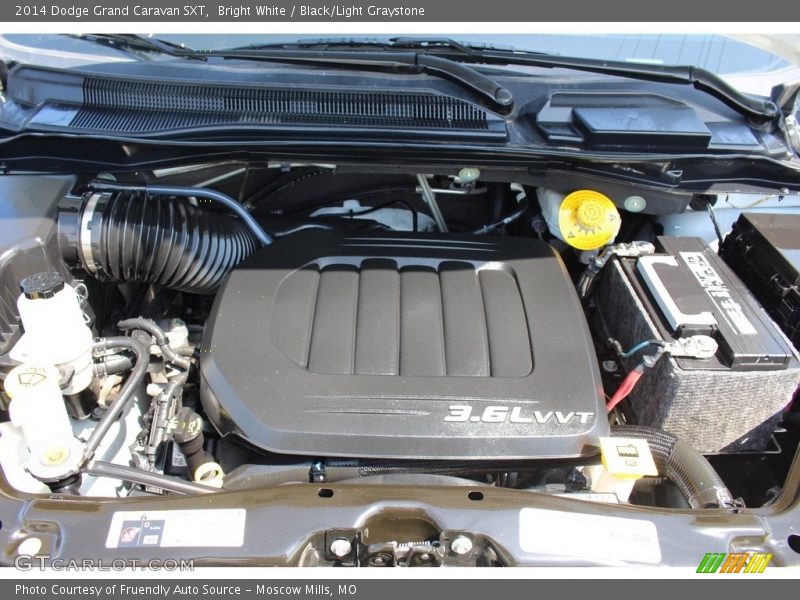 Bright White / Black/Light Graystone 2014 Dodge Grand Caravan SXT