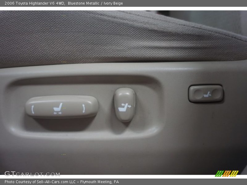 Bluestone Metallic / Ivory Beige 2006 Toyota Highlander V6 4WD