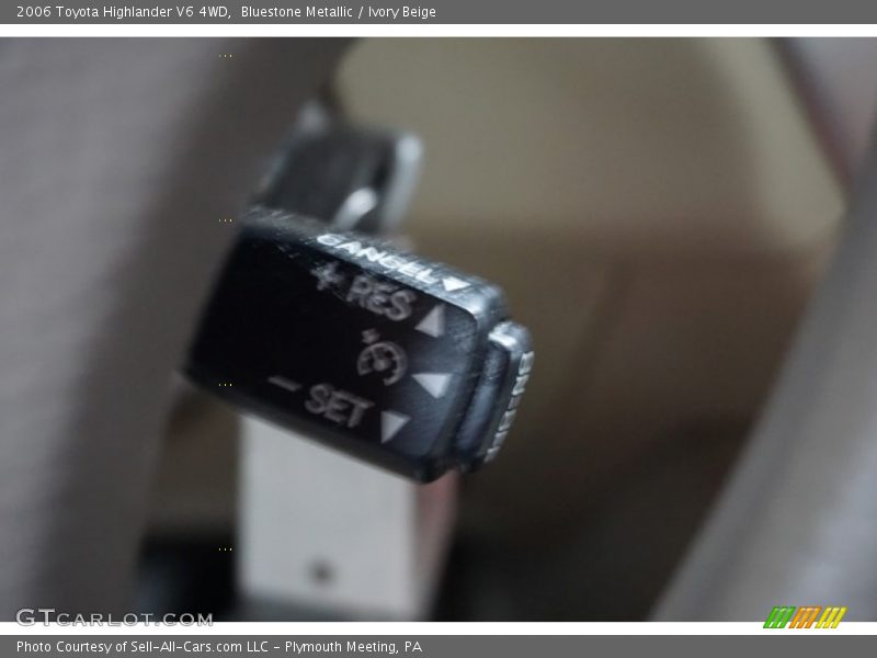 Bluestone Metallic / Ivory Beige 2006 Toyota Highlander V6 4WD