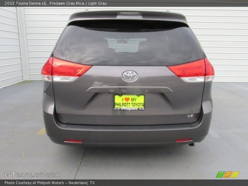 Predawn Gray Mica / Light Gray 2013 Toyota Sienna LE