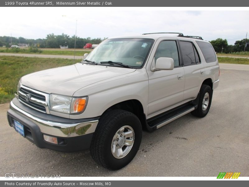 Millennium Silver Metallic / Oak 1999 Toyota 4Runner SR5