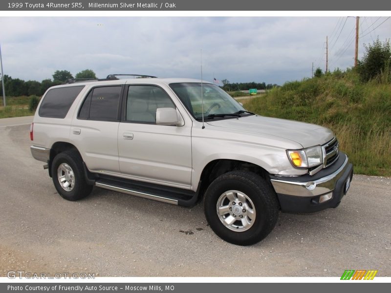 Millennium Silver Metallic / Oak 1999 Toyota 4Runner SR5