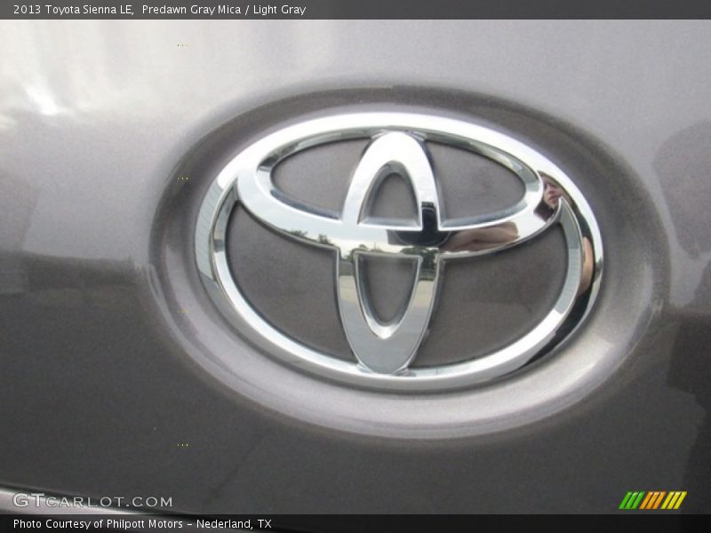 Predawn Gray Mica / Light Gray 2013 Toyota Sienna LE
