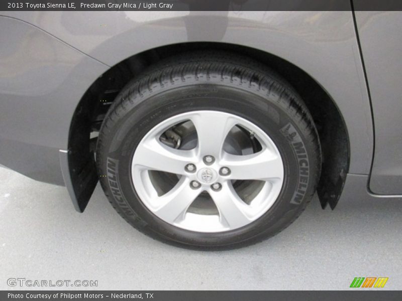 Predawn Gray Mica / Light Gray 2013 Toyota Sienna LE