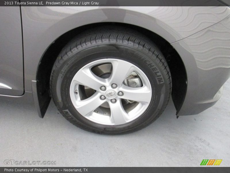 Predawn Gray Mica / Light Gray 2013 Toyota Sienna LE