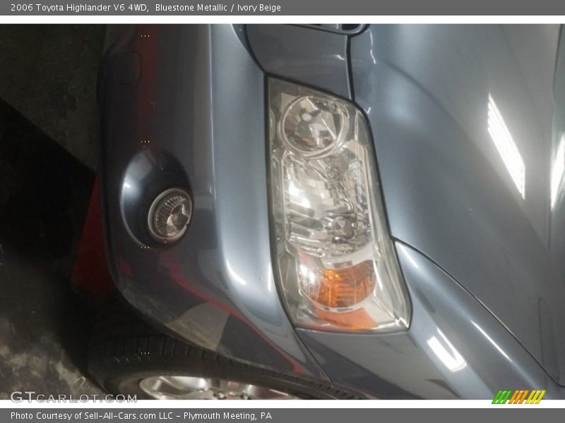 Bluestone Metallic / Ivory Beige 2006 Toyota Highlander V6 4WD