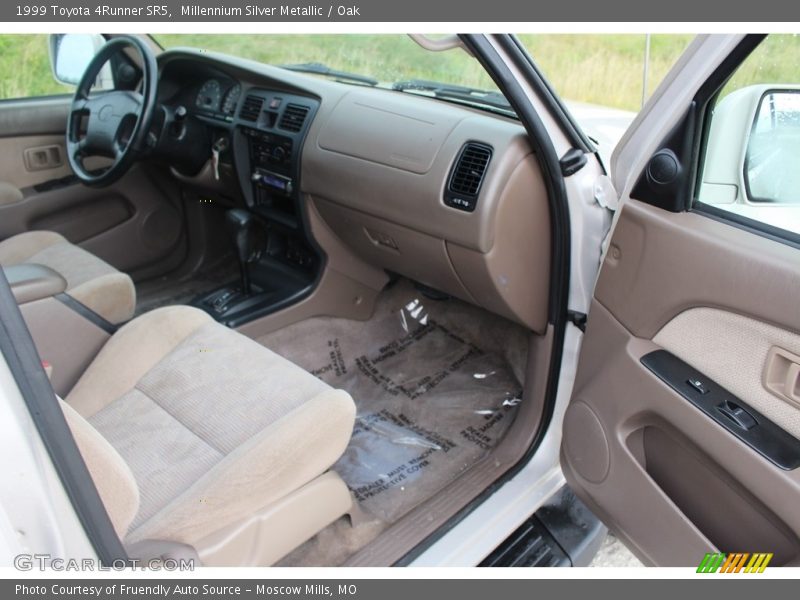 Millennium Silver Metallic / Oak 1999 Toyota 4Runner SR5