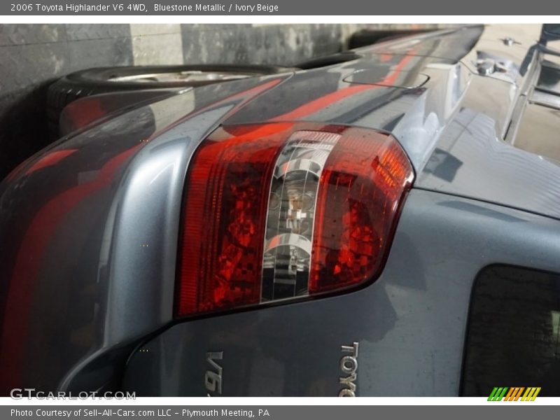 Bluestone Metallic / Ivory Beige 2006 Toyota Highlander V6 4WD