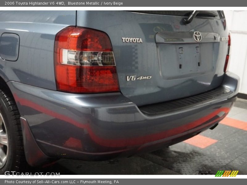 Bluestone Metallic / Ivory Beige 2006 Toyota Highlander V6 4WD