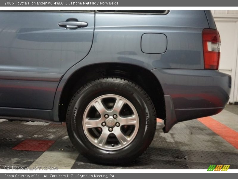 Bluestone Metallic / Ivory Beige 2006 Toyota Highlander V6 4WD