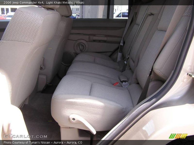 Light Khaki Metallic / Khaki 2006 Jeep Commander 4x4