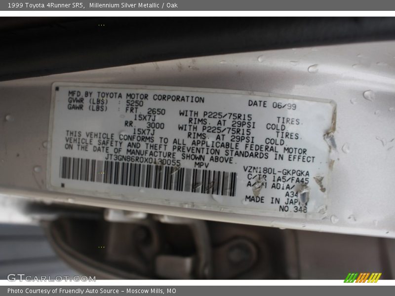 Millennium Silver Metallic / Oak 1999 Toyota 4Runner SR5