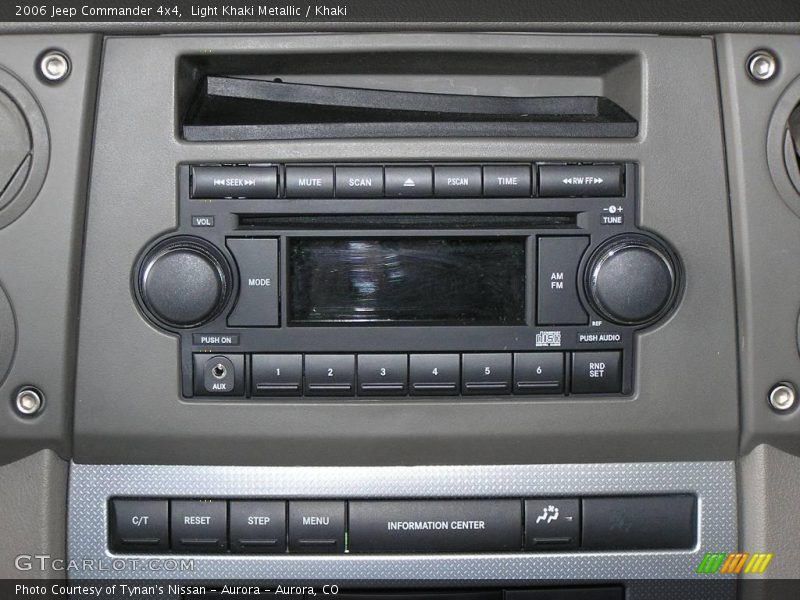 Light Khaki Metallic / Khaki 2006 Jeep Commander 4x4