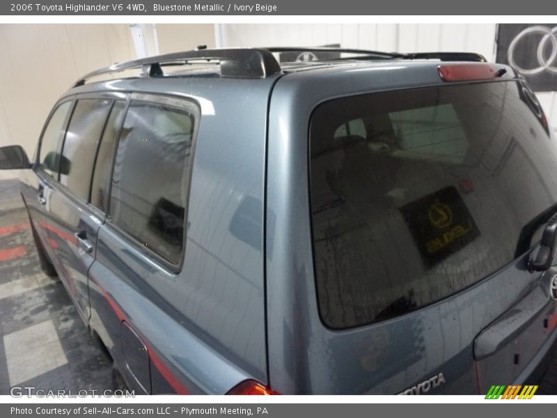 Bluestone Metallic / Ivory Beige 2006 Toyota Highlander V6 4WD