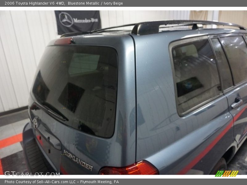 Bluestone Metallic / Ivory Beige 2006 Toyota Highlander V6 4WD