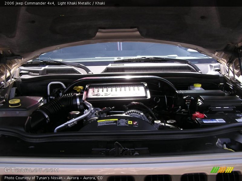 Light Khaki Metallic / Khaki 2006 Jeep Commander 4x4