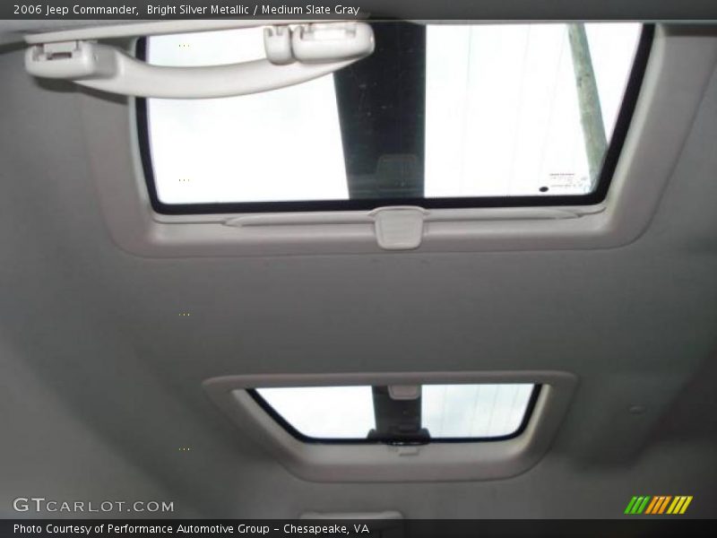 Bright Silver Metallic / Medium Slate Gray 2006 Jeep Commander