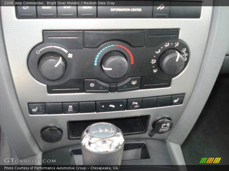 Bright Silver Metallic / Medium Slate Gray 2006 Jeep Commander