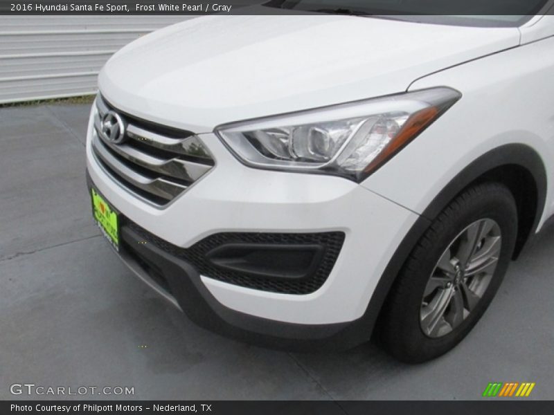 Frost White Pearl / Gray 2016 Hyundai Santa Fe Sport