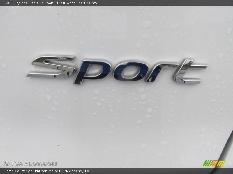 Frost White Pearl / Gray 2016 Hyundai Santa Fe Sport