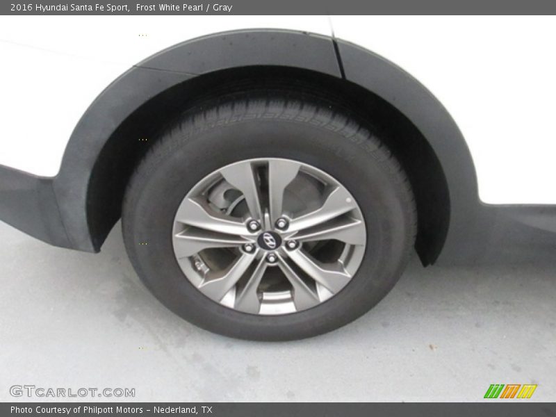 Frost White Pearl / Gray 2016 Hyundai Santa Fe Sport