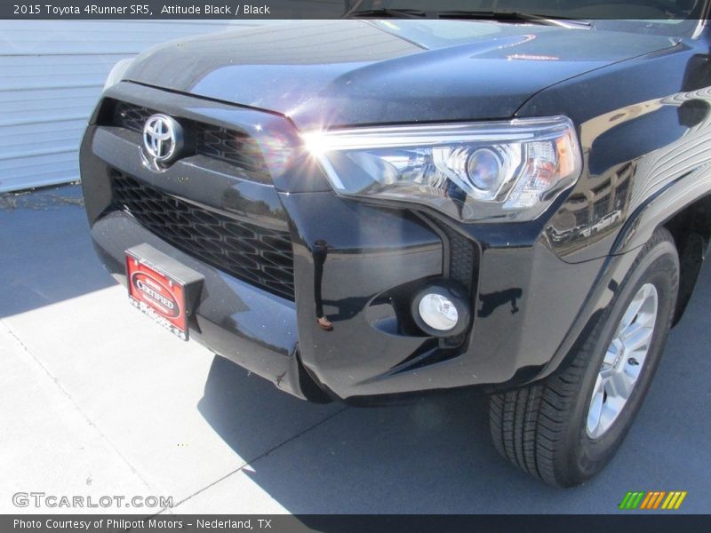Attitude Black / Black 2015 Toyota 4Runner SR5