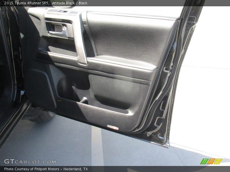 Attitude Black / Black 2015 Toyota 4Runner SR5