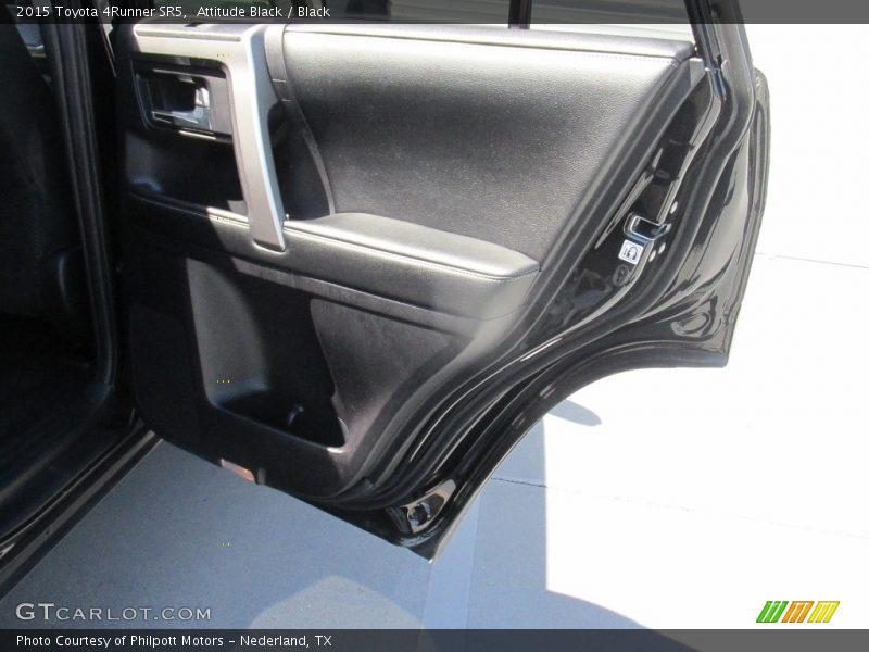Attitude Black / Black 2015 Toyota 4Runner SR5