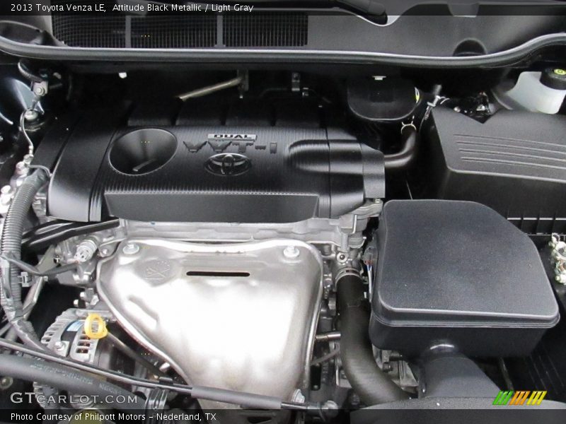 Attitude Black Metallic / Light Gray 2013 Toyota Venza LE